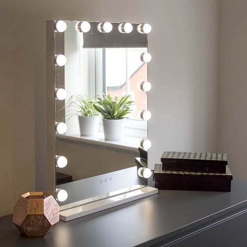 Hollywood Mirror 9